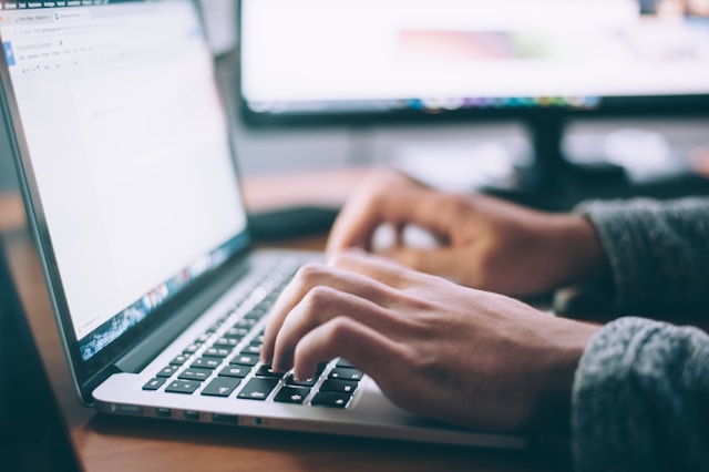 6 AI Engineering Services for E-commerce Sites That Need Real-Time Product Recommendations