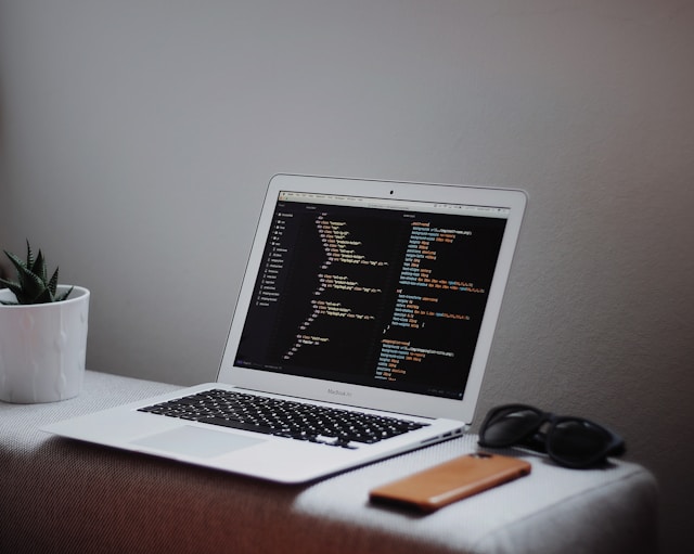 Top 4 Life Sciences Software Development Companies in 2026
